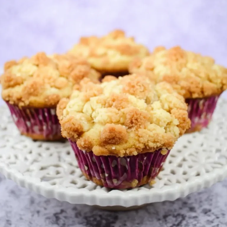 Rhabarber Vanille Muffins mit Streuseln