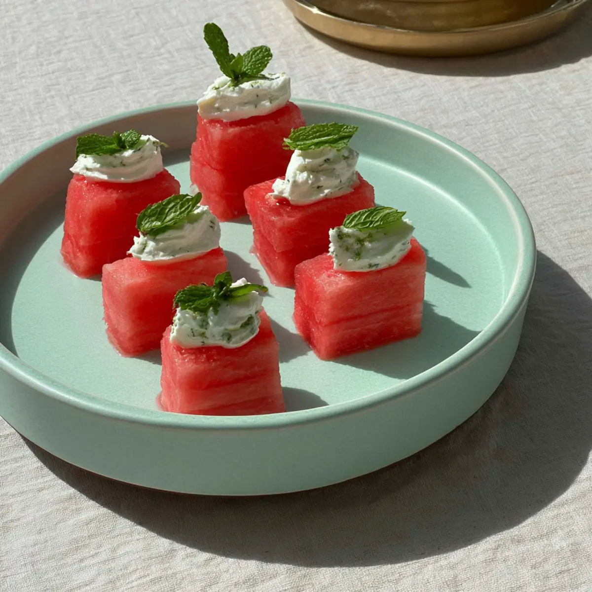 Wassermelonenstücke mit Minz Feta