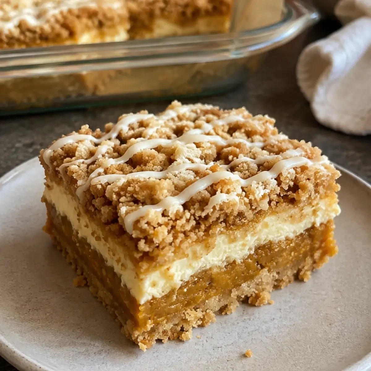GOOEY PUMPKIN CRUMBLE COFFEE CAKE