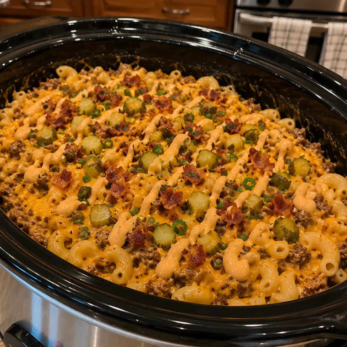 Slow Cooker Cheeseburger Mac and Cheese